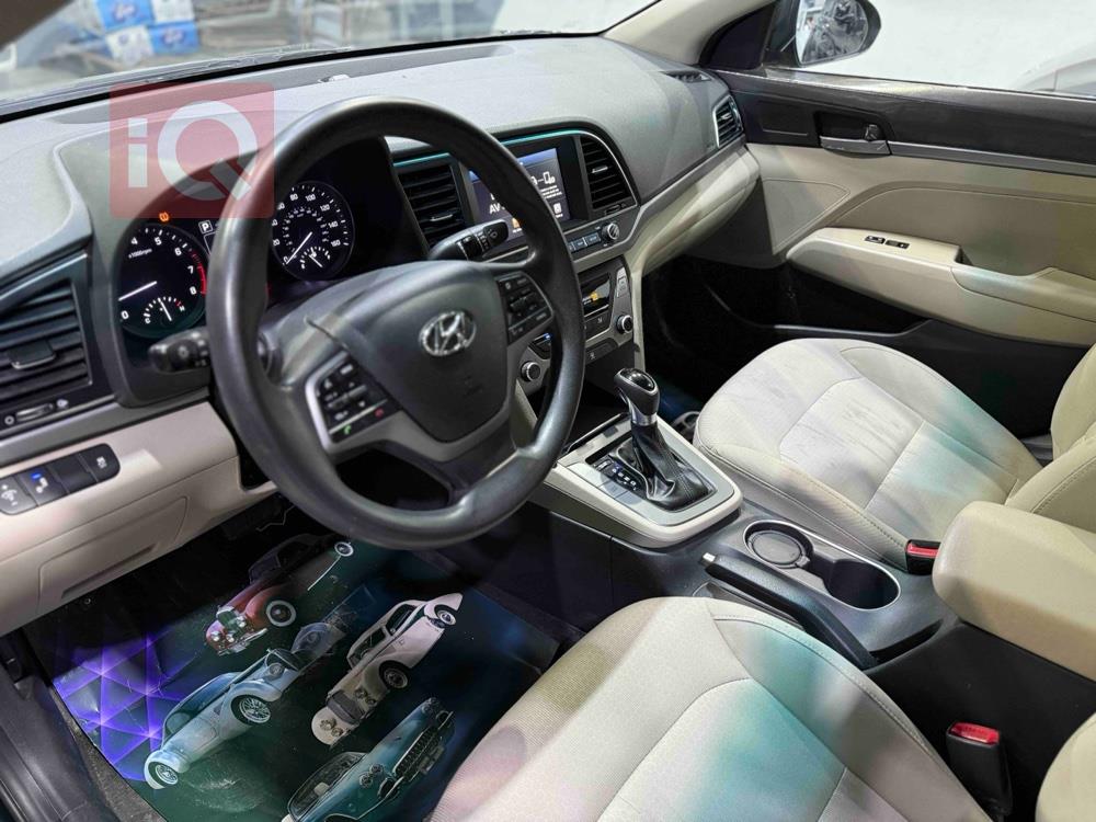 هیوندای ئەلەنترا